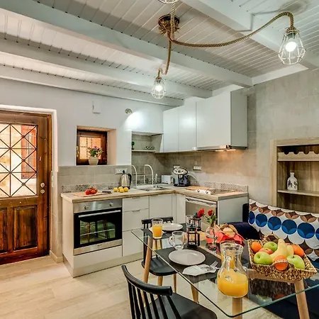 Modern Old Town Maisonette Apartment
